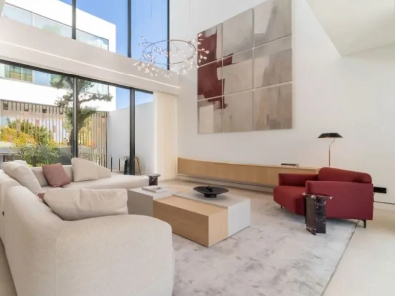 Contemporary Semi-Detached Villa in Atalaya Río Verde