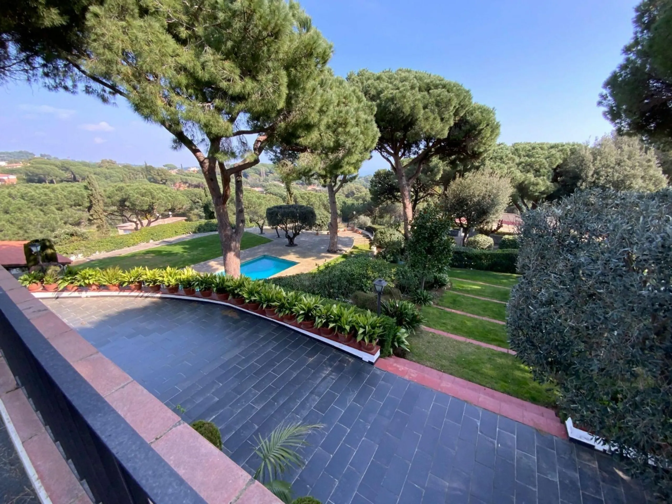 Exclusive Estate with Large Plot in Sant Andreu de Llavaneras, Barcelona