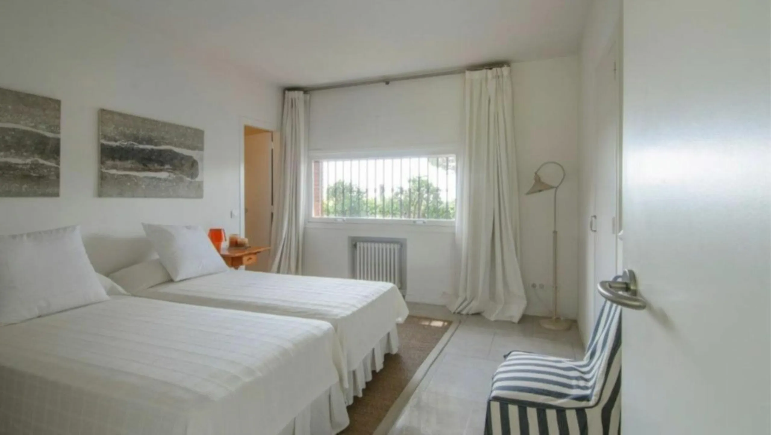 Exclusive Estate with Large Plot in Sant Andreu de Llavaneras, Barcelona