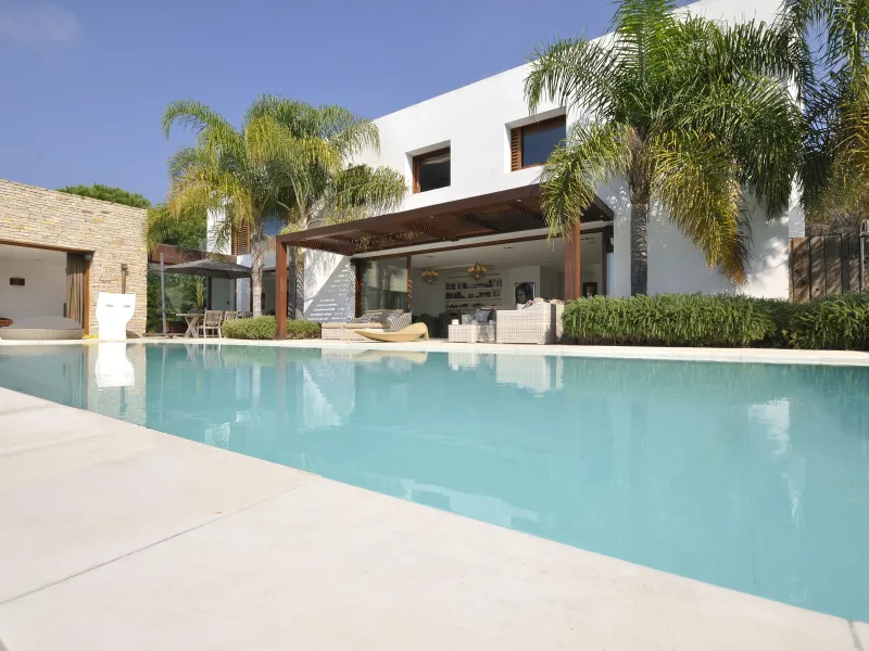 Espaciosa casa con piscina en venta en Sant Andreu de Llavaneres, Barcelona