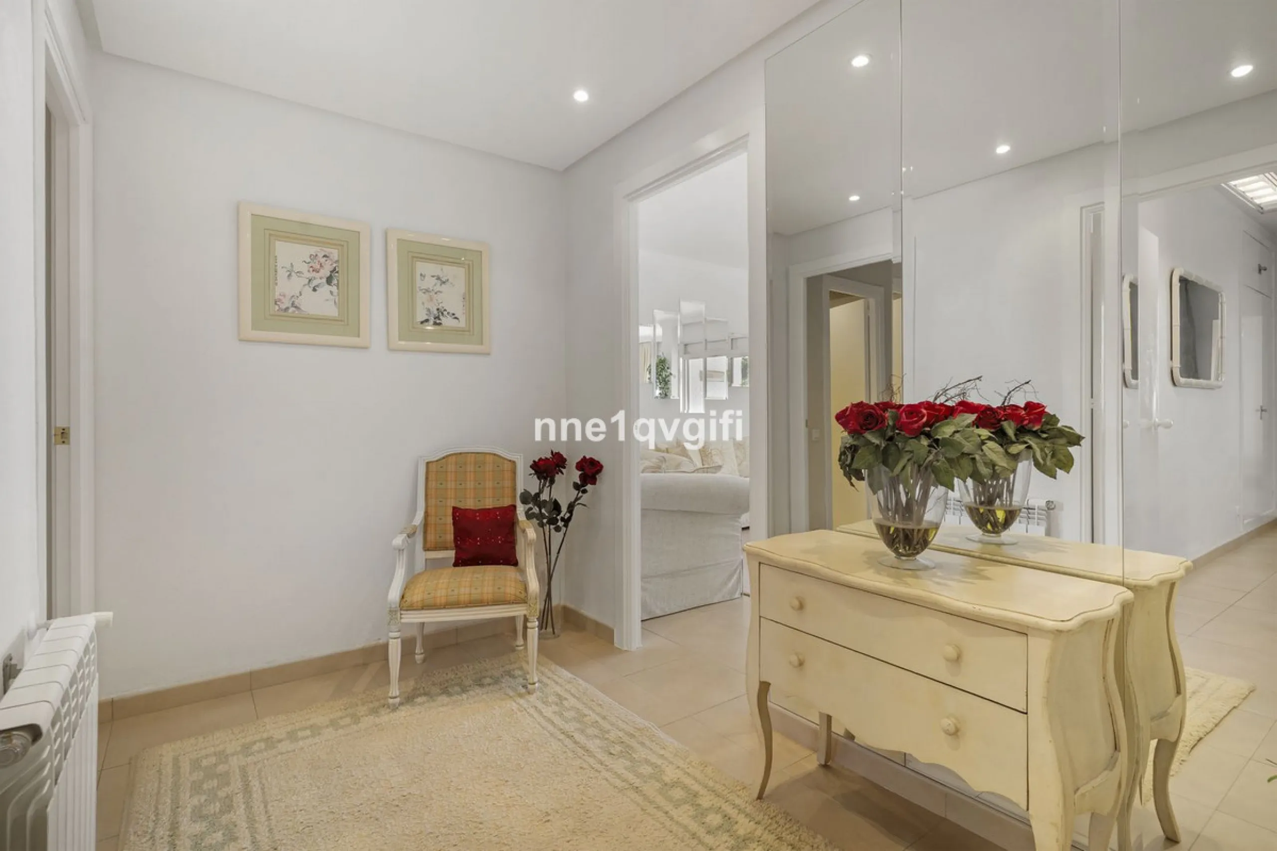 Apartment for sale in Nagüeles, Marbella – 2 bedrooms with pool