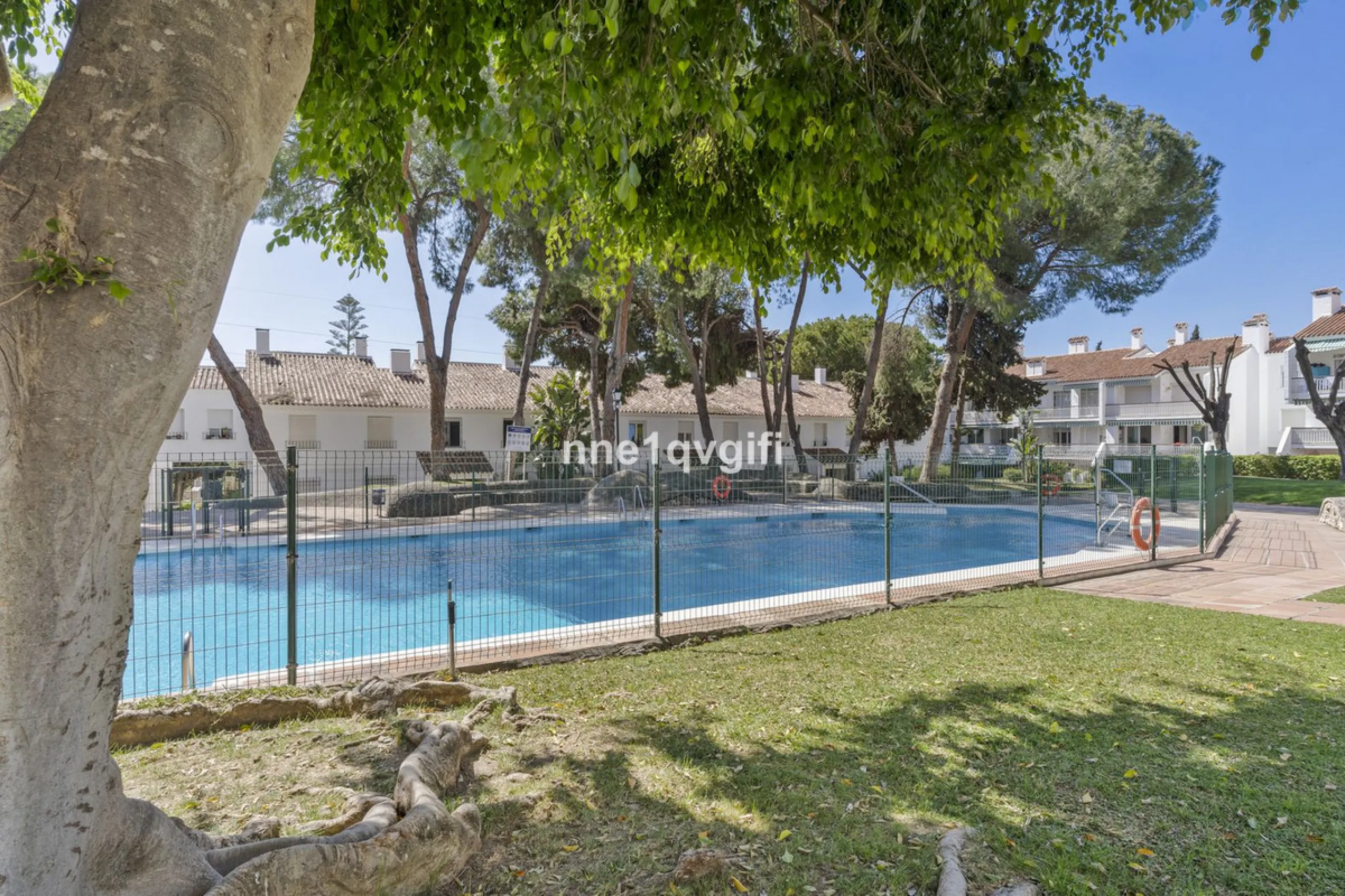 Apartment for sale in Nagüeles, Marbella – 2 bedrooms with pool