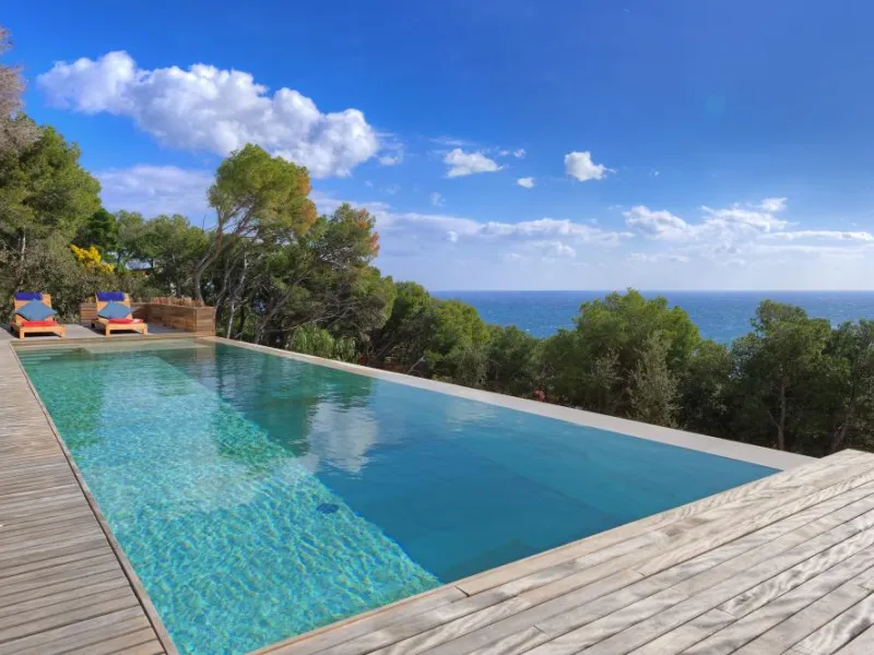 Luxury Holiday Villa with Pool and Sea Views in Tamariu, Costa Brava