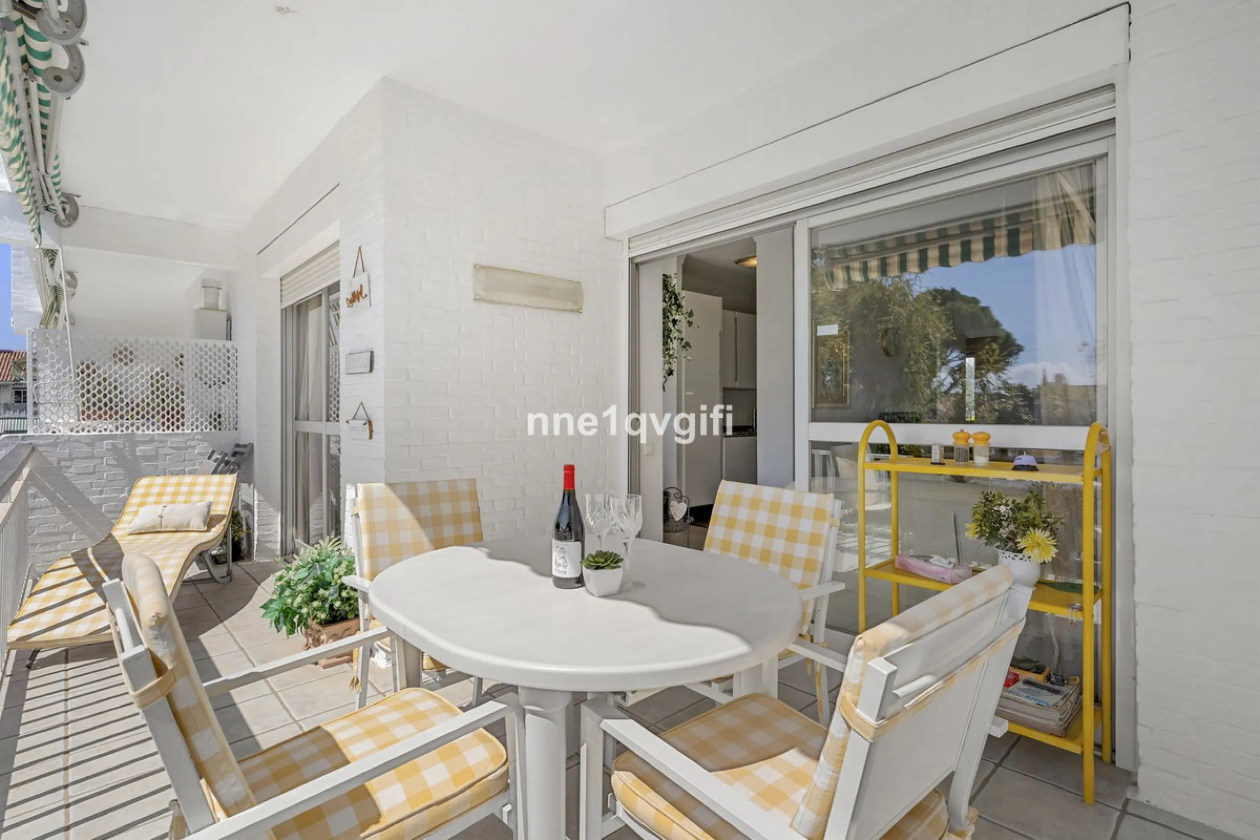 Apartment for sale in Nagüeles, Marbella – 2 bedrooms with pool
