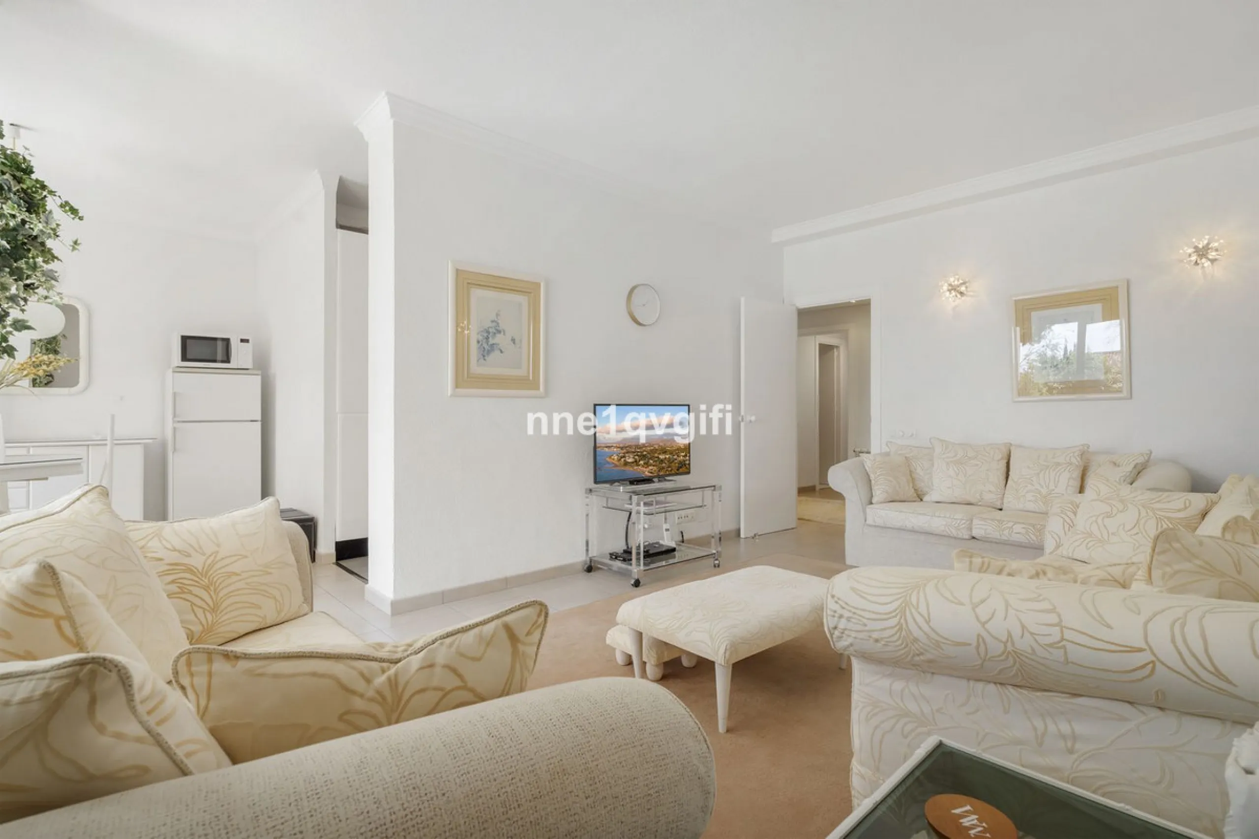 Apartment for sale in Nagüeles, Marbella – 2 bedrooms with pool