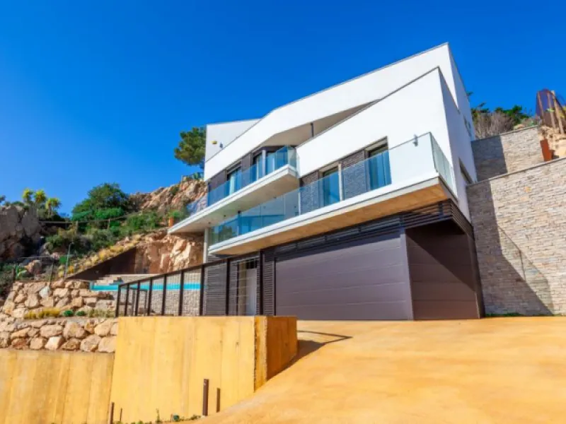 Magnificent Holiday Villa in Tamariu, Costa Brava