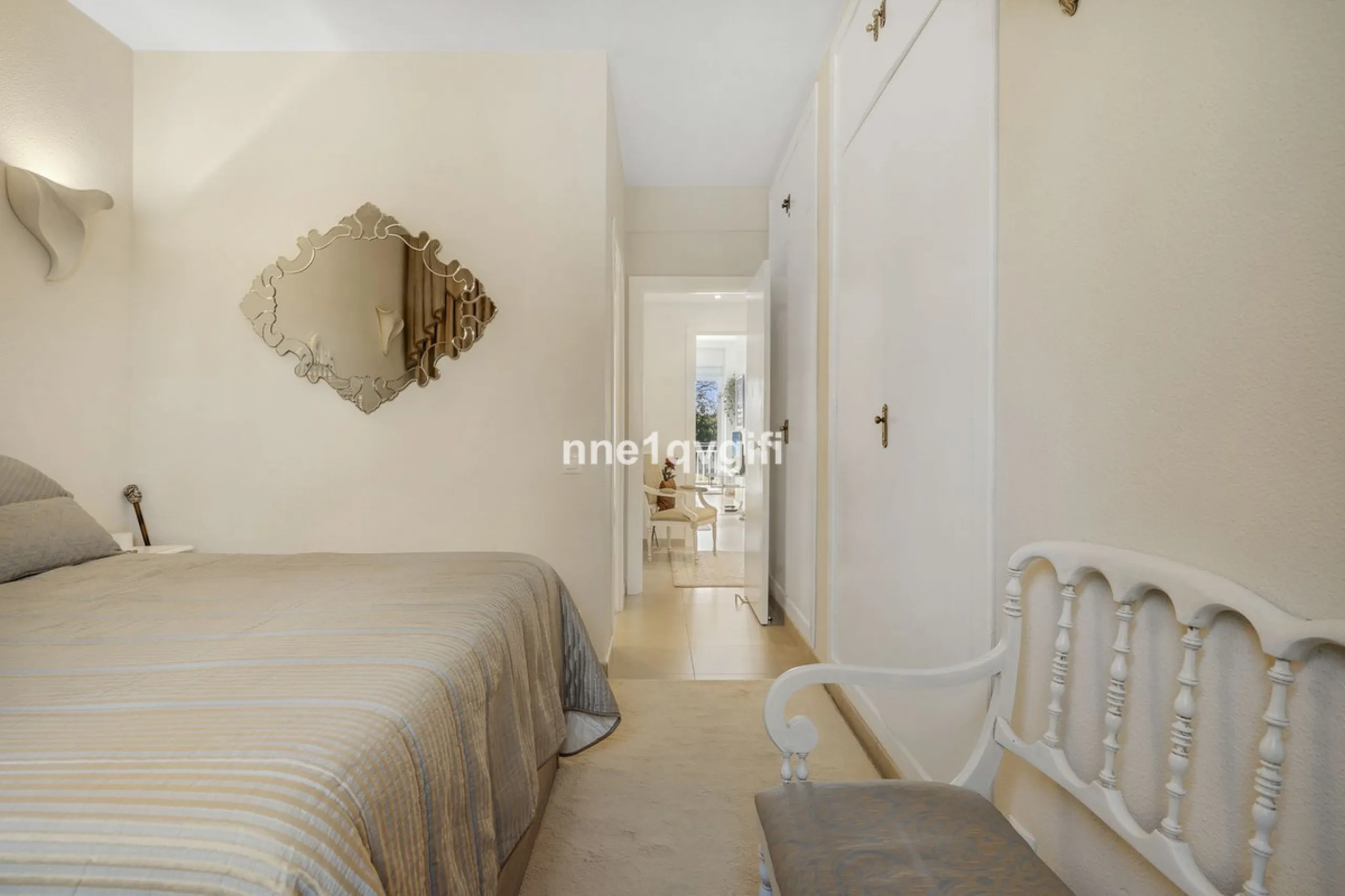 Apartment for sale in Nagüeles, Marbella – 2 bedrooms with pool
