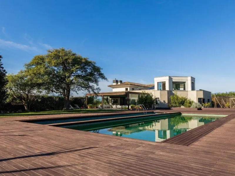 Stunning Villa in the Prestigious Peralada Golf Club, Costa Brava