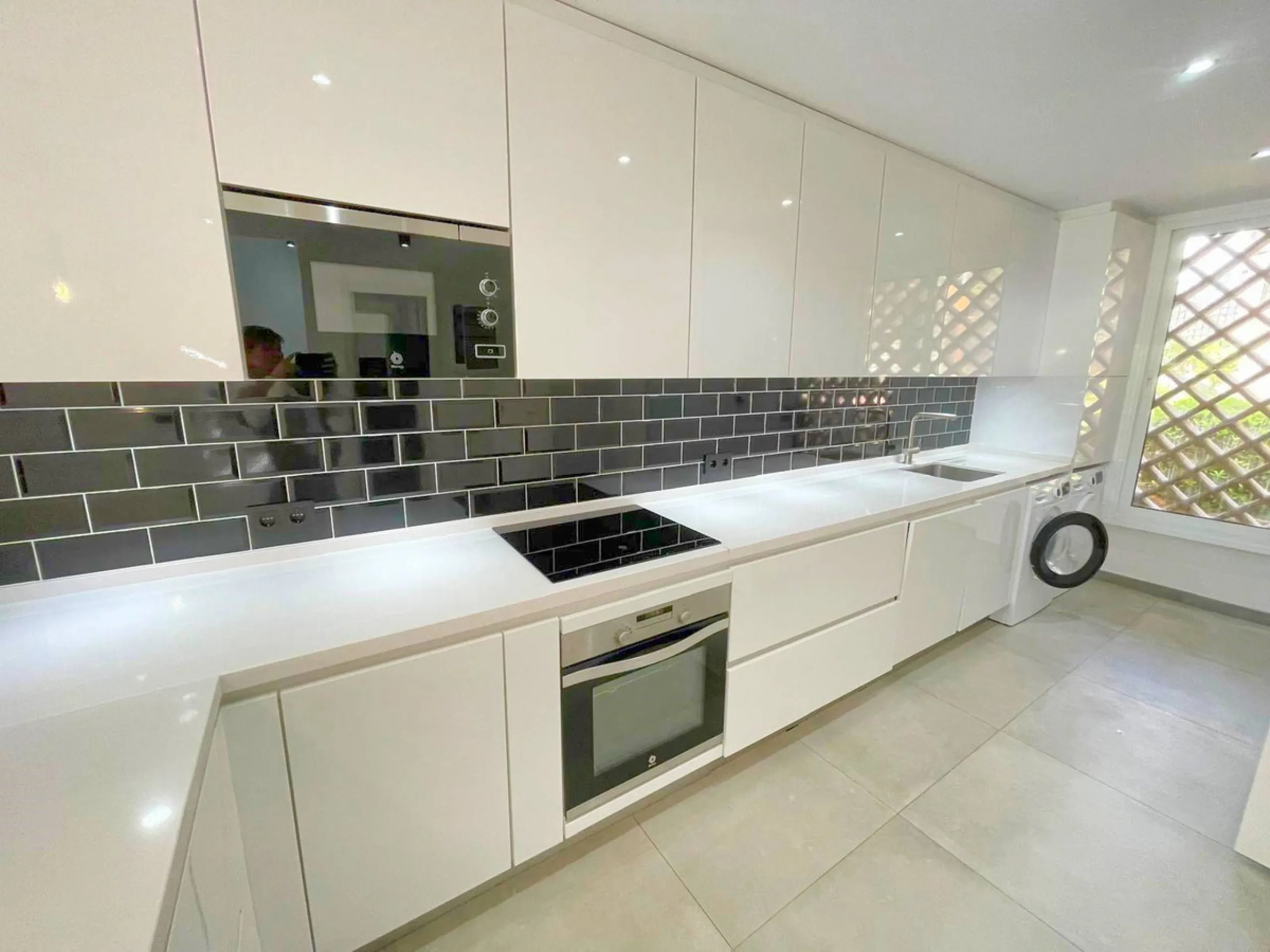 Beautiful, renovated Andalusian townhouse with 3 bedrooms for sale in Paraiso Bellevue, Benahavis