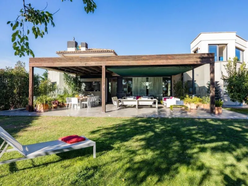 Stunning Villa in the Prestigious Peralada Golf Club, Costa Brava