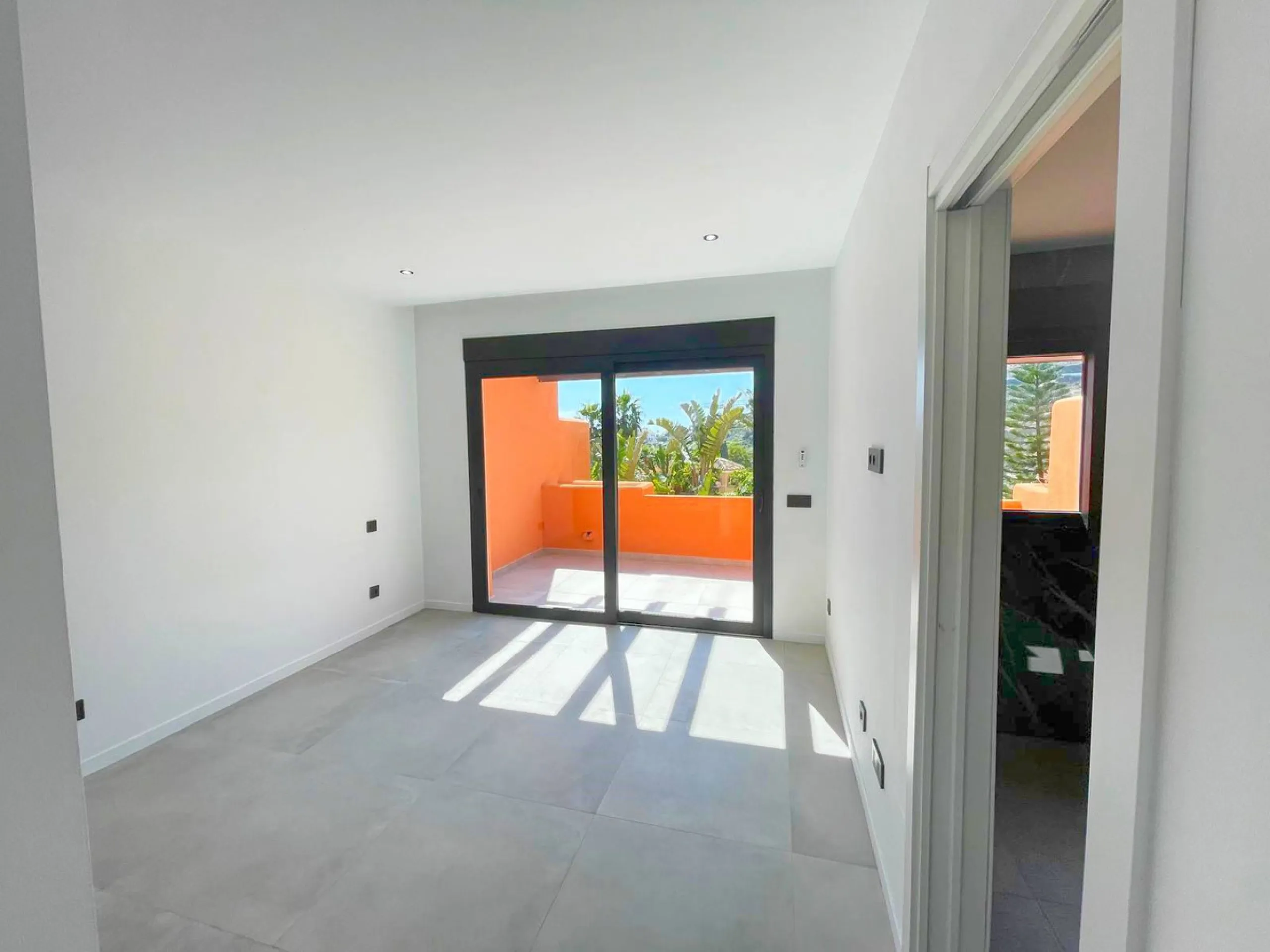 Beautiful, renovated Andalusian townhouse with 3 bedrooms for sale in Paraiso Bellevue, Benahavis