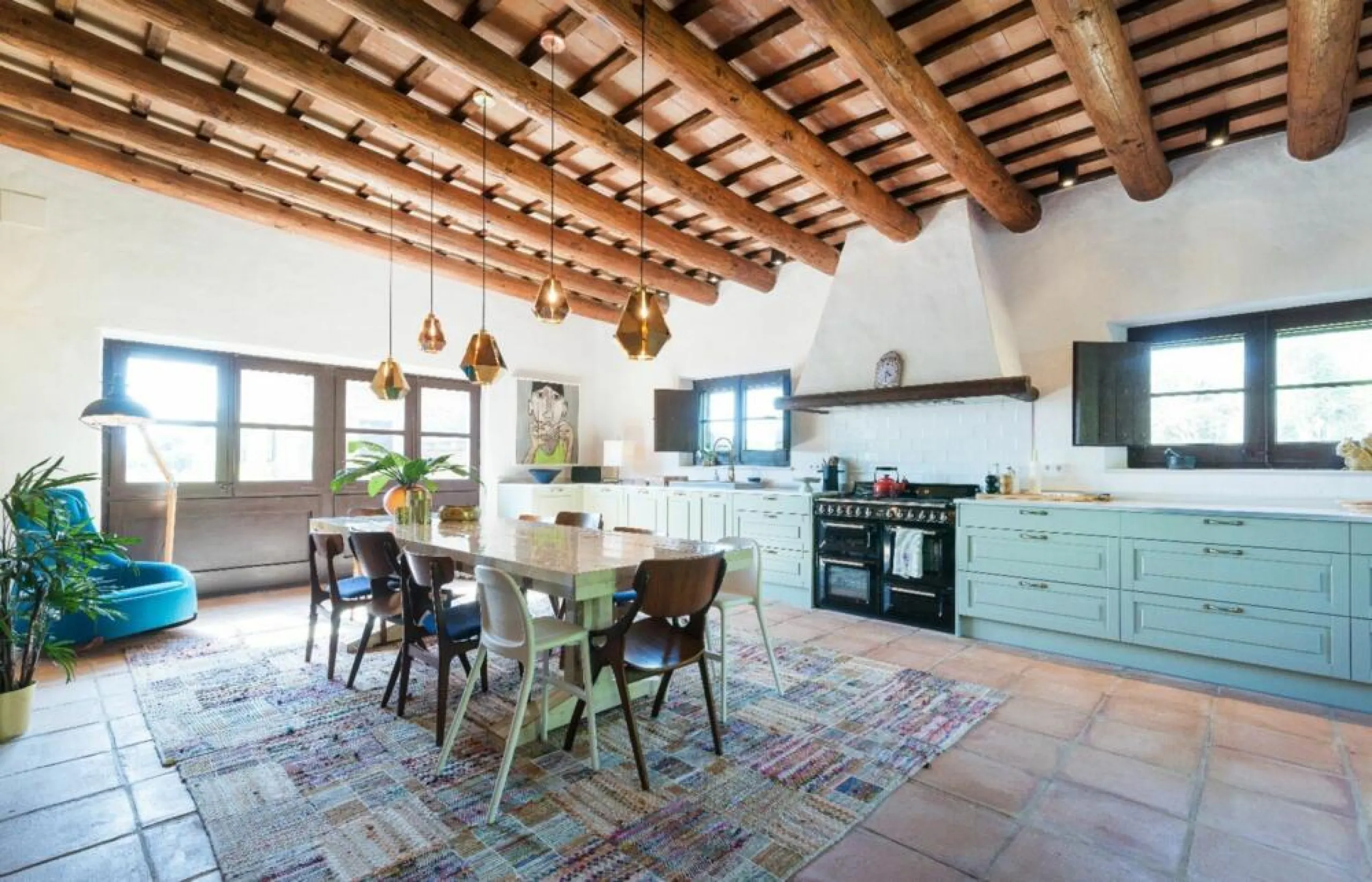 Magnífica mansión de piedra antigua en venta en la pintoresca zona montañosa de Vulpellac, Girona