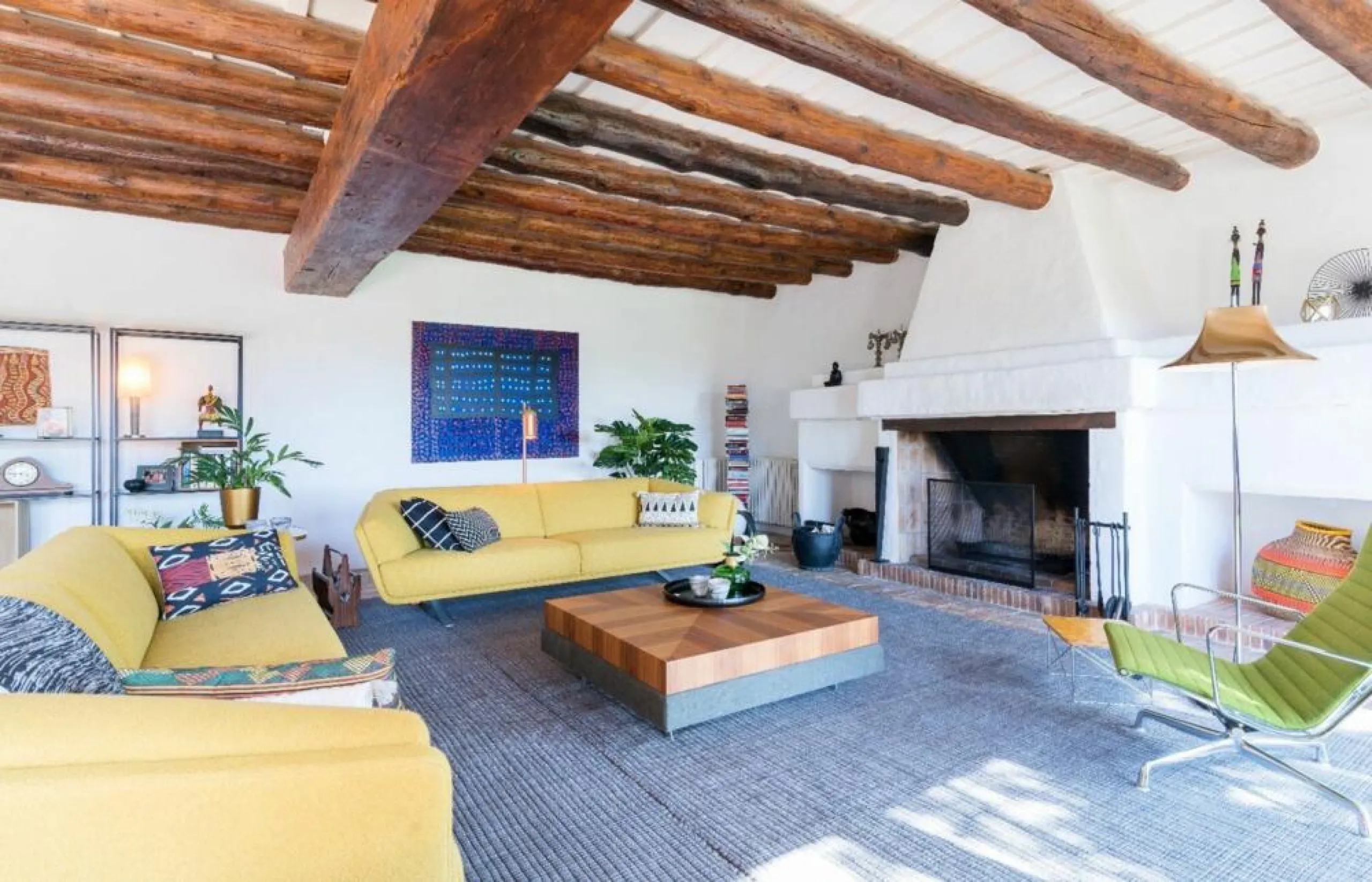 Magnífica mansión de piedra antigua en venta en la pintoresca zona montañosa de Vulpellac, Girona
