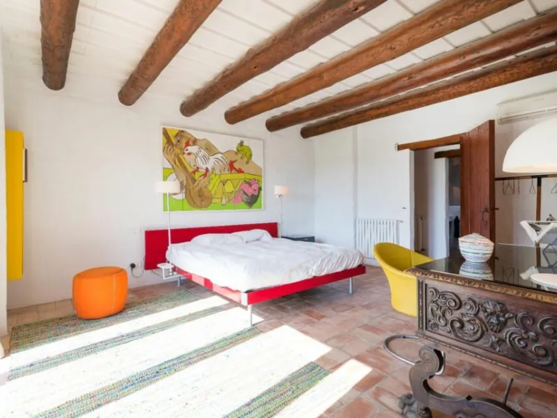 Magnífica mansión de piedra antigua en venta en la pintoresca zona montañosa de Vulpellac, Girona