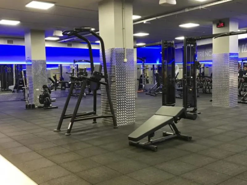 Investment Property with Long-Term Tenant in Barcelona near Sants Station