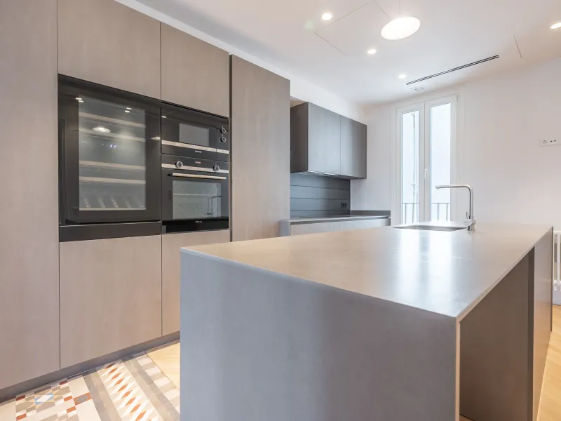 Elegant Residences in a Renovated Heritage Building in the Gothic Quarter, Barcelona