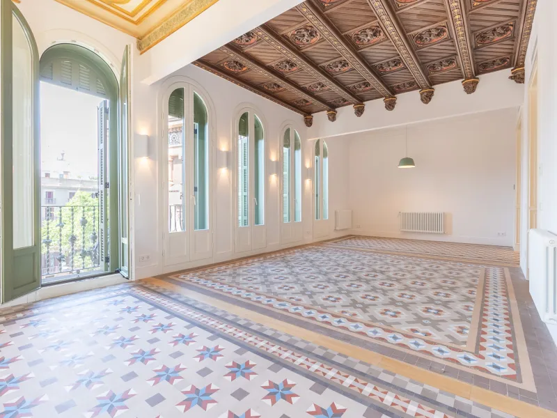 Elegant Residences in a Renovated Heritage Building in the Gothic Quarter, Barcelona