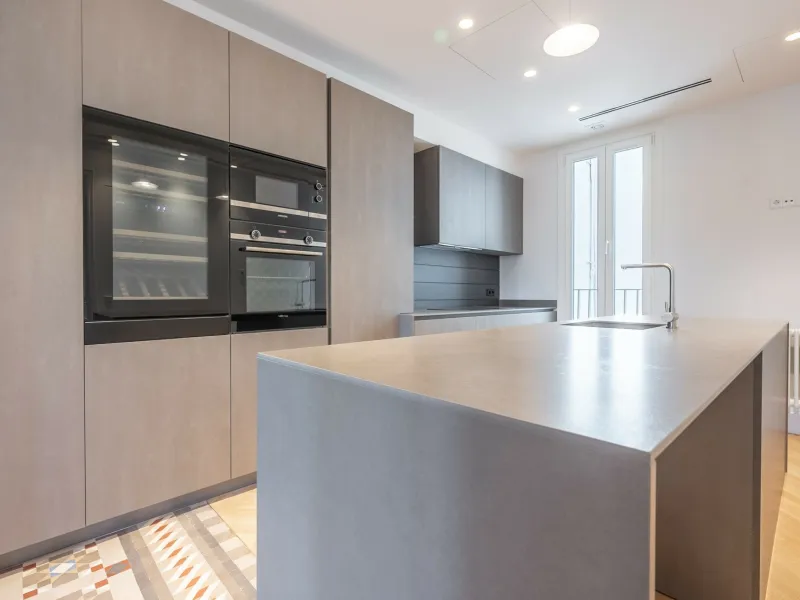 Elegant Residences in a Renovated Heritage Building in the Gothic Quarter, Barcelona