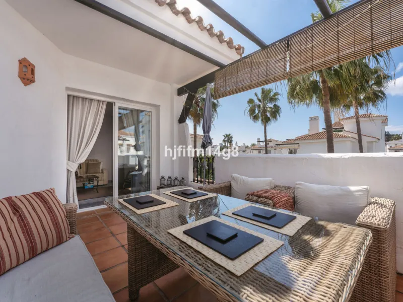 Apartment - Penthouse в продаже в Marbella, Málaga. В доме 1 спален и 1 ванных комнат. Площадь дома 103 м²