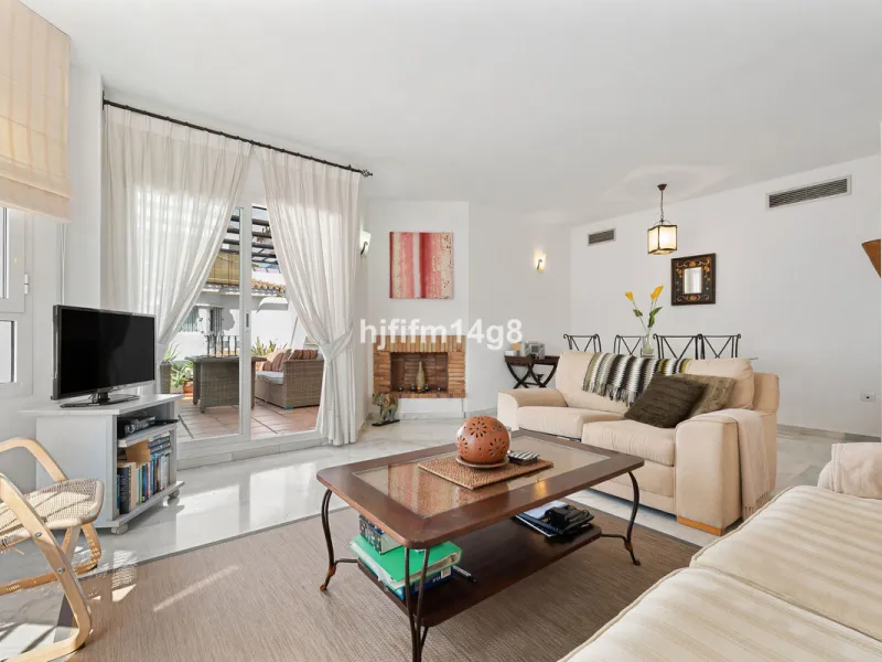 Apartment - Penthouse в продаже в Marbella, Málaga. В доме 1 спален и 1 ванных комнат. Площадь дома 103 м²
