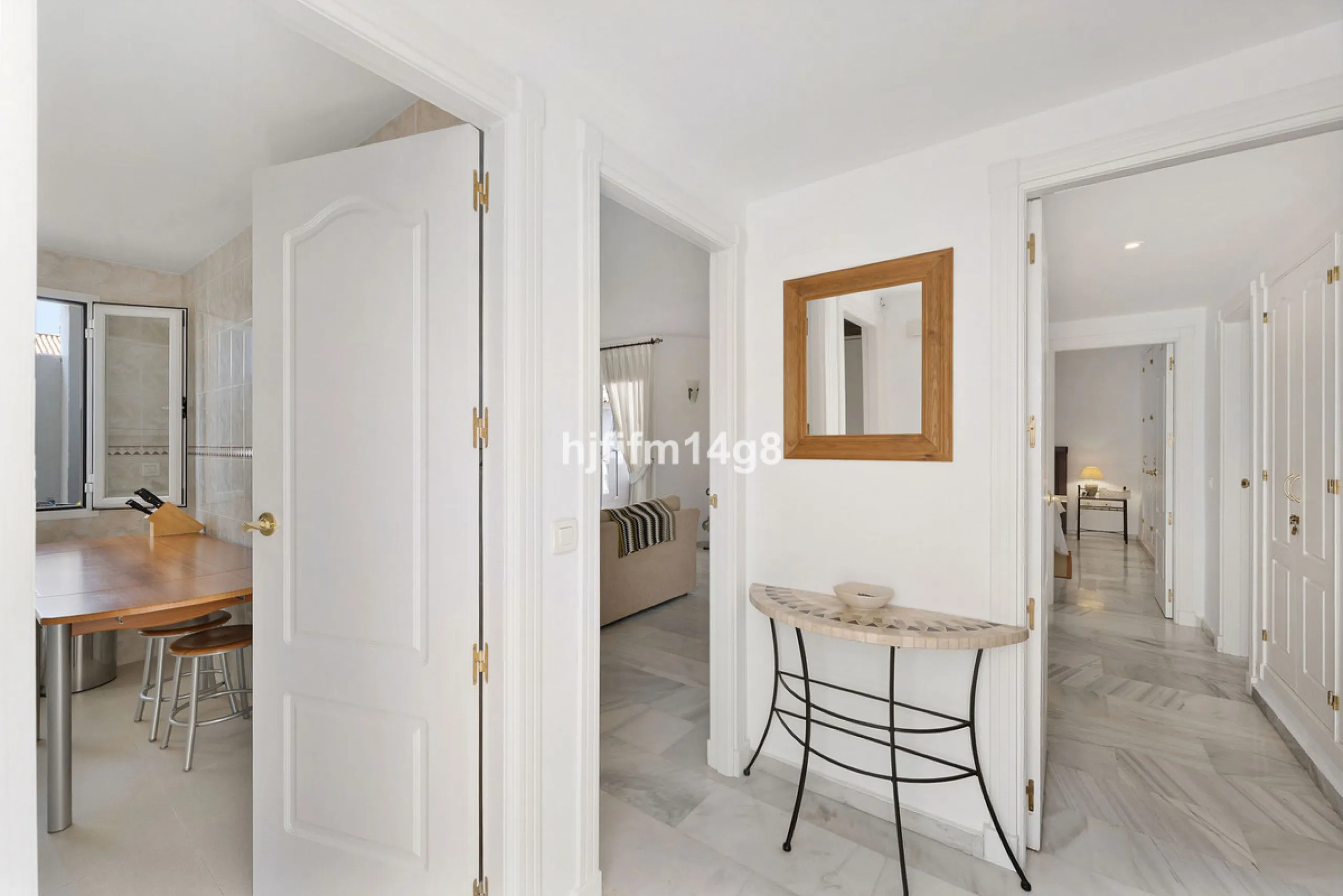 Apartment - Penthouse в продаже в Marbella, Málaga. В доме 1 спален и 1 ванных комнат. Площадь дома 103 м²