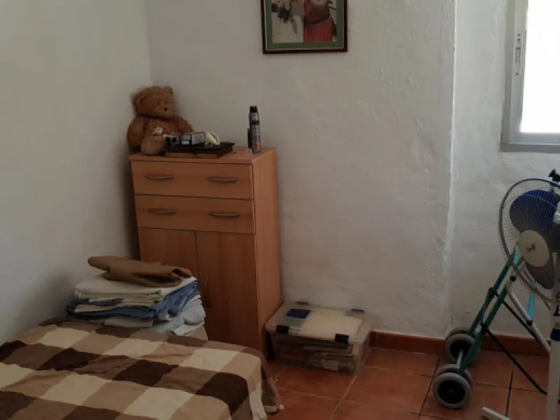 Lovely Country House with Separate Apartment Plus Kennels & Cattery for sale in Campanillos near Malaga.