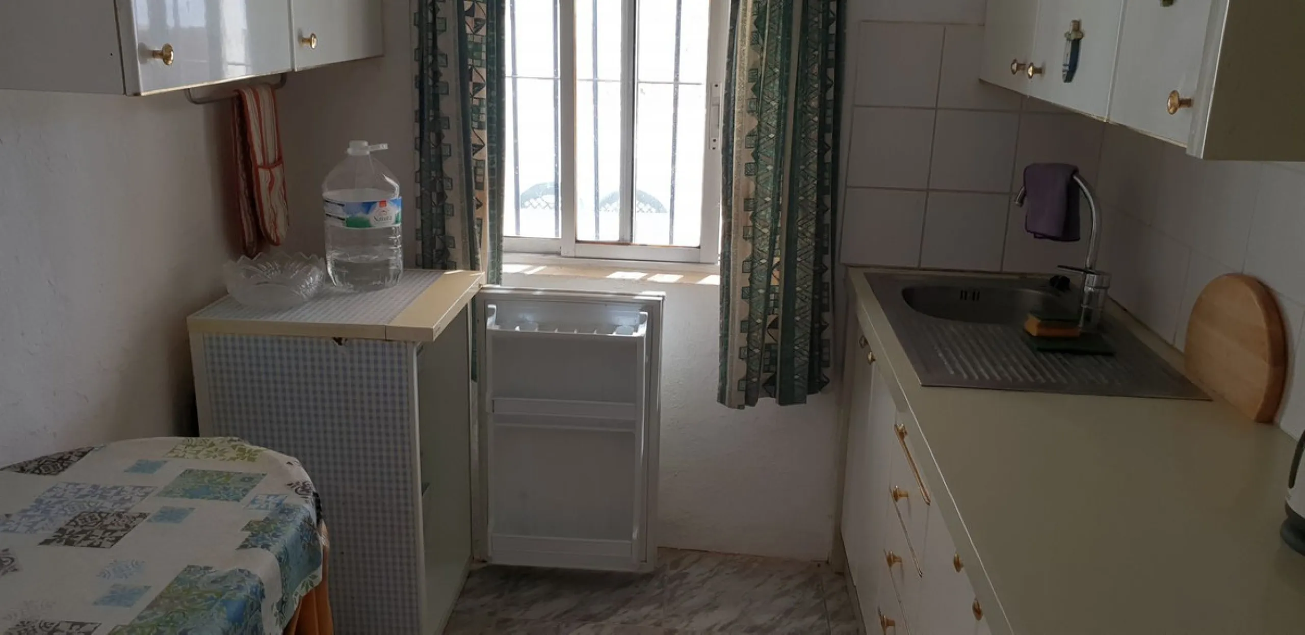 Lovely Country House with Separate Apartment Plus Kennels & Cattery for sale in Campanillos near Malaga.