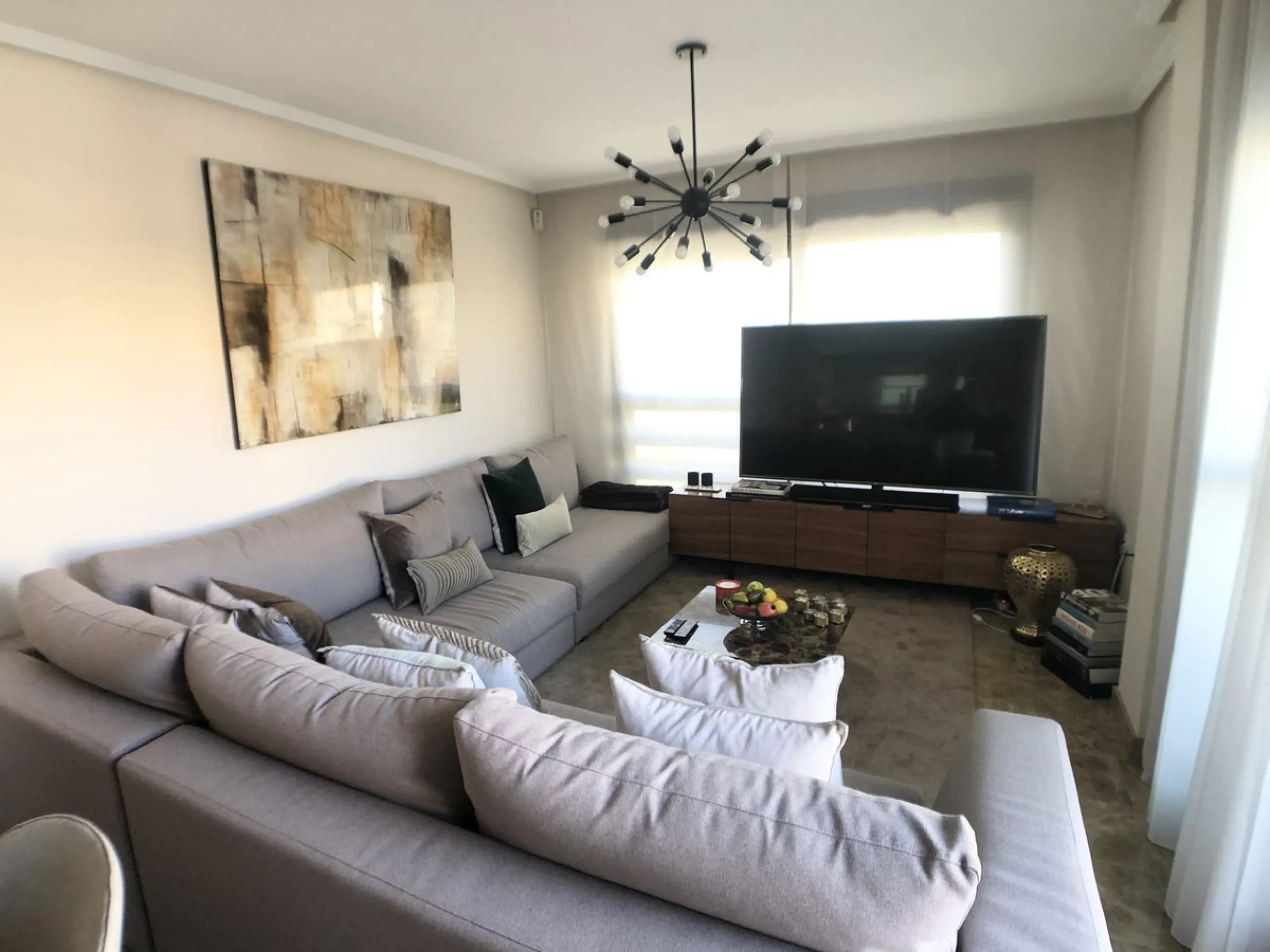 BRIGHT CORNER 3 BED APARTMENT WITH LARGE TERRACE IN GOLF HILLS, SELWO, ESTEPONA, NEXT TO LA RESINA GOLF