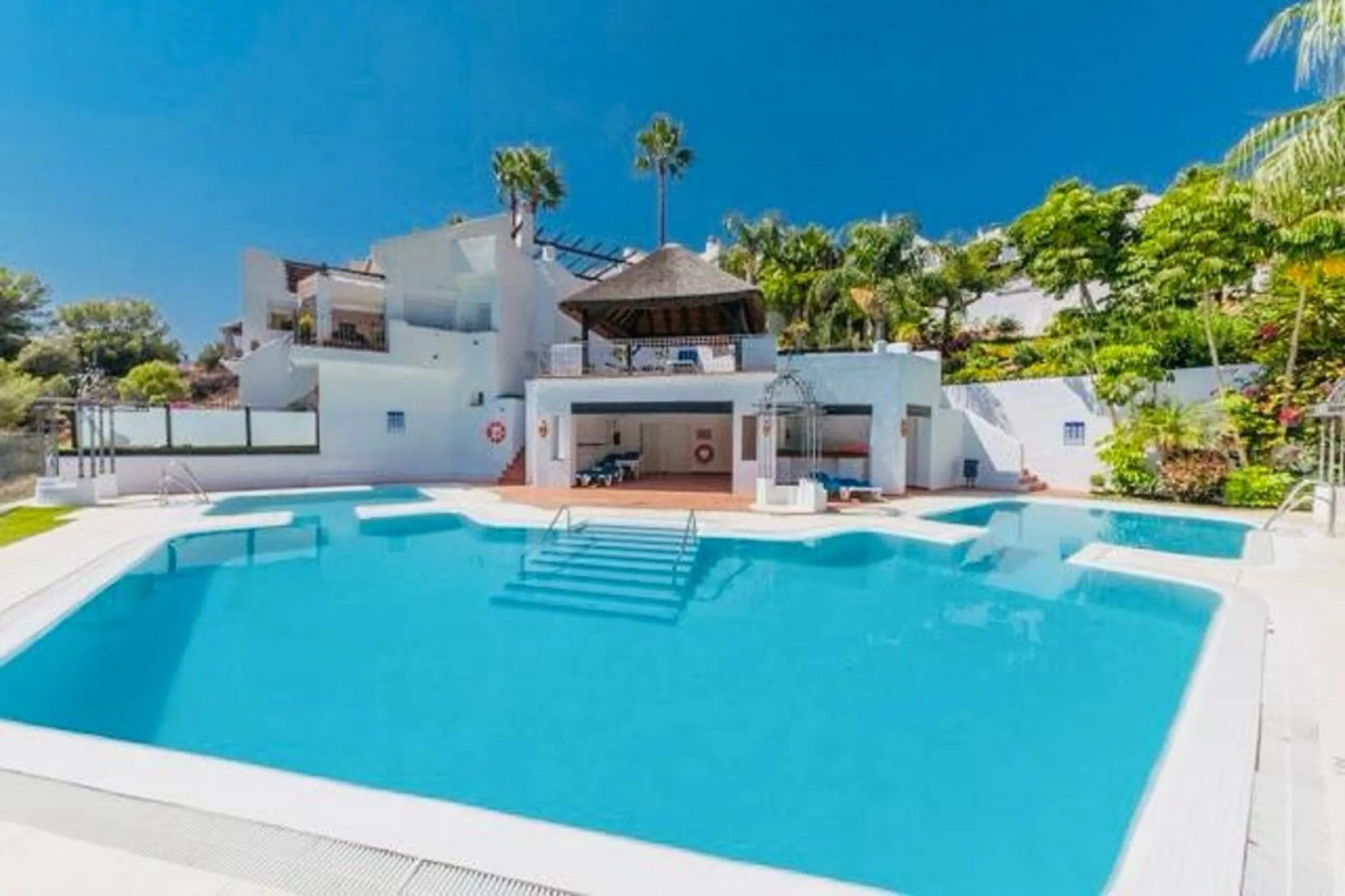 Exclusive semi-detached house in Zahara de Istán, just minutes from Marbella.