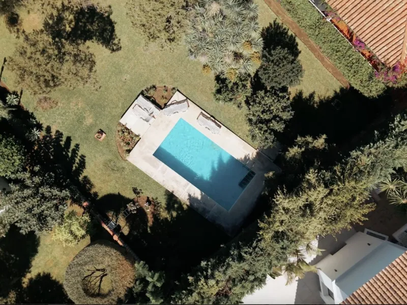 Two adjacent plots with sea views and great development potential