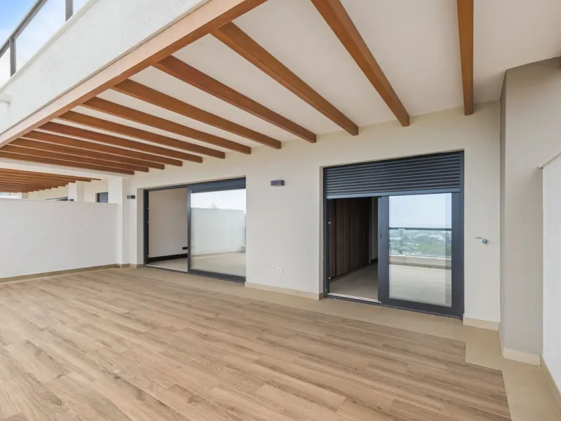 Apartment - Middle Floor Apartment в продаже в Marbella, Málaga. В доме 2 спален и 2 ванных комнат. Площадь дома 100 м²