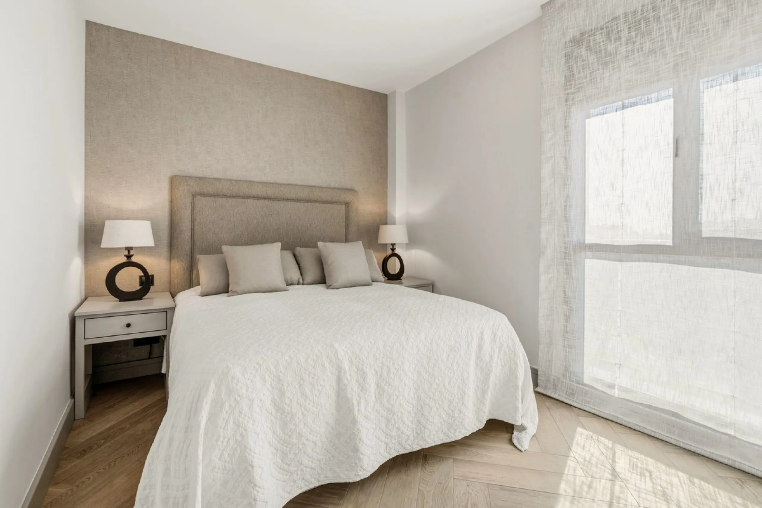 Apartment - Penthouse Duplex в продаже в Estepona, Málaga. В доме 3 спален и 2 ванных комнат. Площадь дома 156 м²