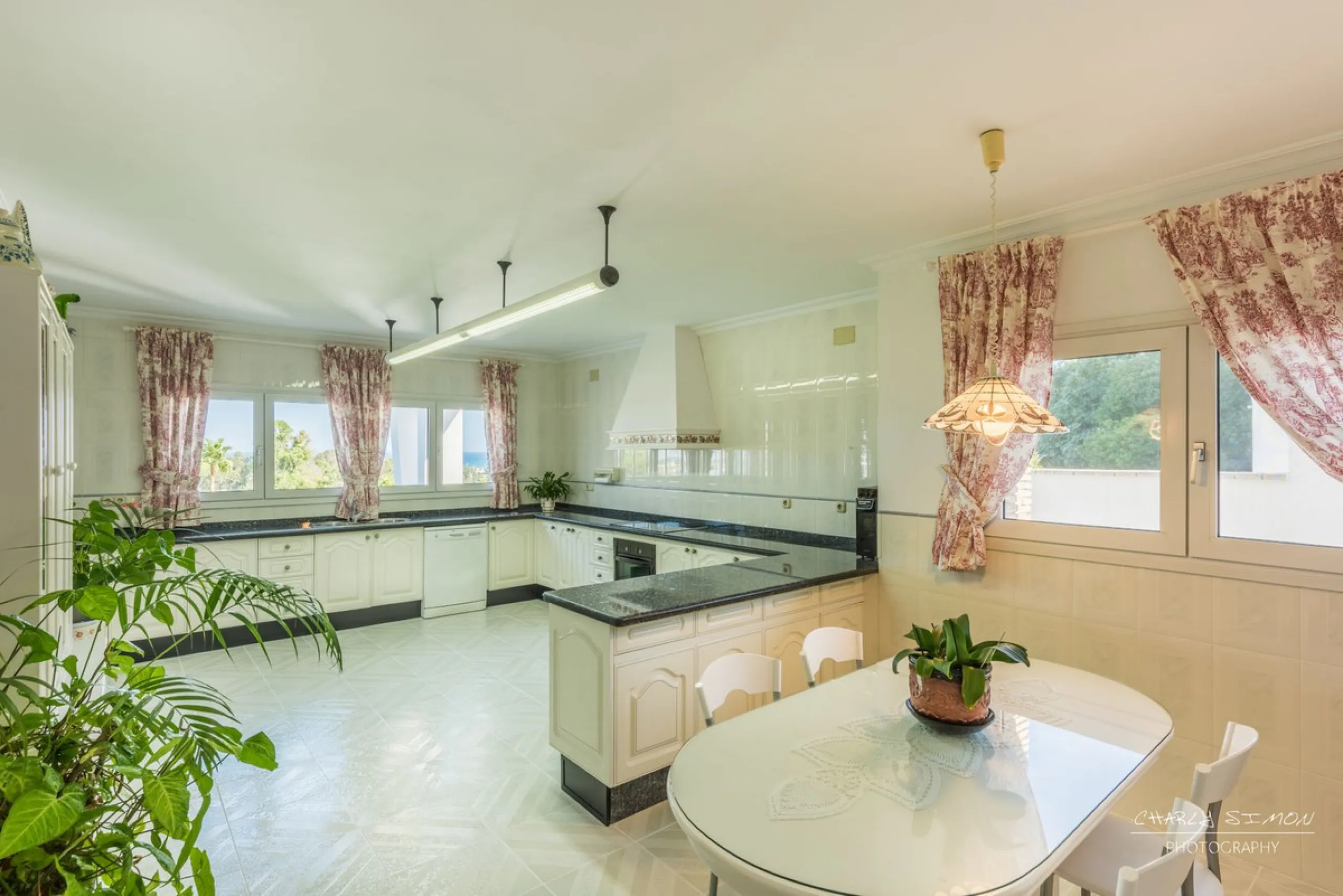 Luxury villa in El Olivar: spaciousness, elegance and unrivalled sea views
