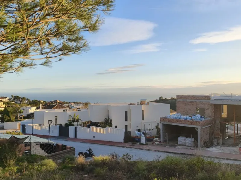 Plot - Residential Plot в продаже в Mijas, Málaga. Площадь дома 890 м². Площадь участка 662 м²