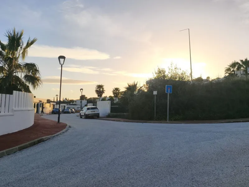 Plot - Residential Plot в продаже в Mijas, Málaga. Площадь дома 890 м². Площадь участка 662 м²