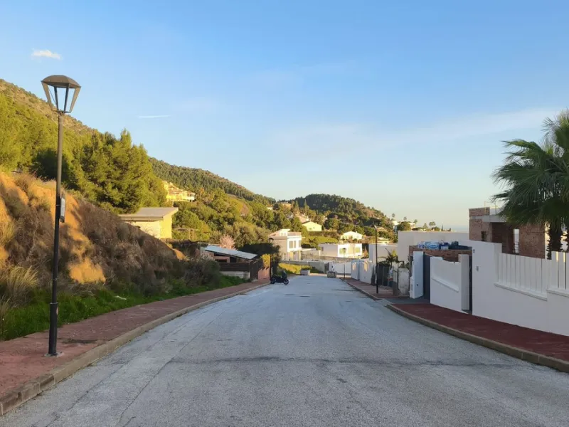Plot - Residential Plot в продаже в Mijas, Málaga. Площадь дома 890 м². Площадь участка 662 м²