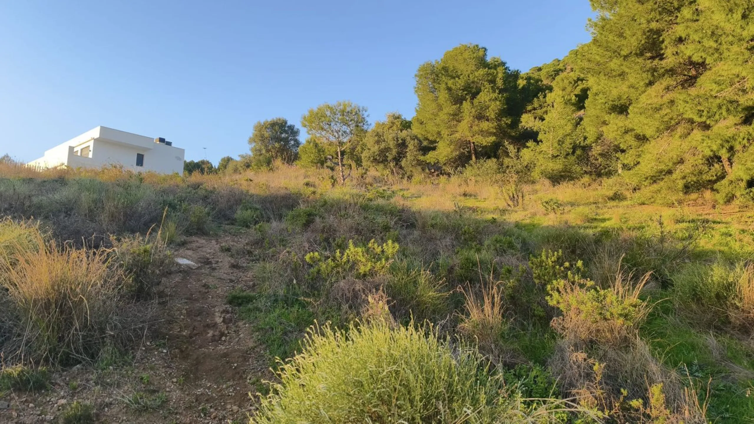 Plot - Residential Plot в продаже в Mijas, Málaga. Площадь дома 890 м². Площадь участка 662 м²