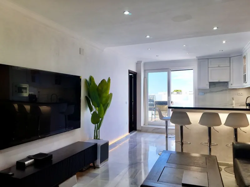 A fully renovated duplex penthouse with panoramic sea views, La Concha and Gibraltar for under €400,000 is a rare opportunity in Marbella.