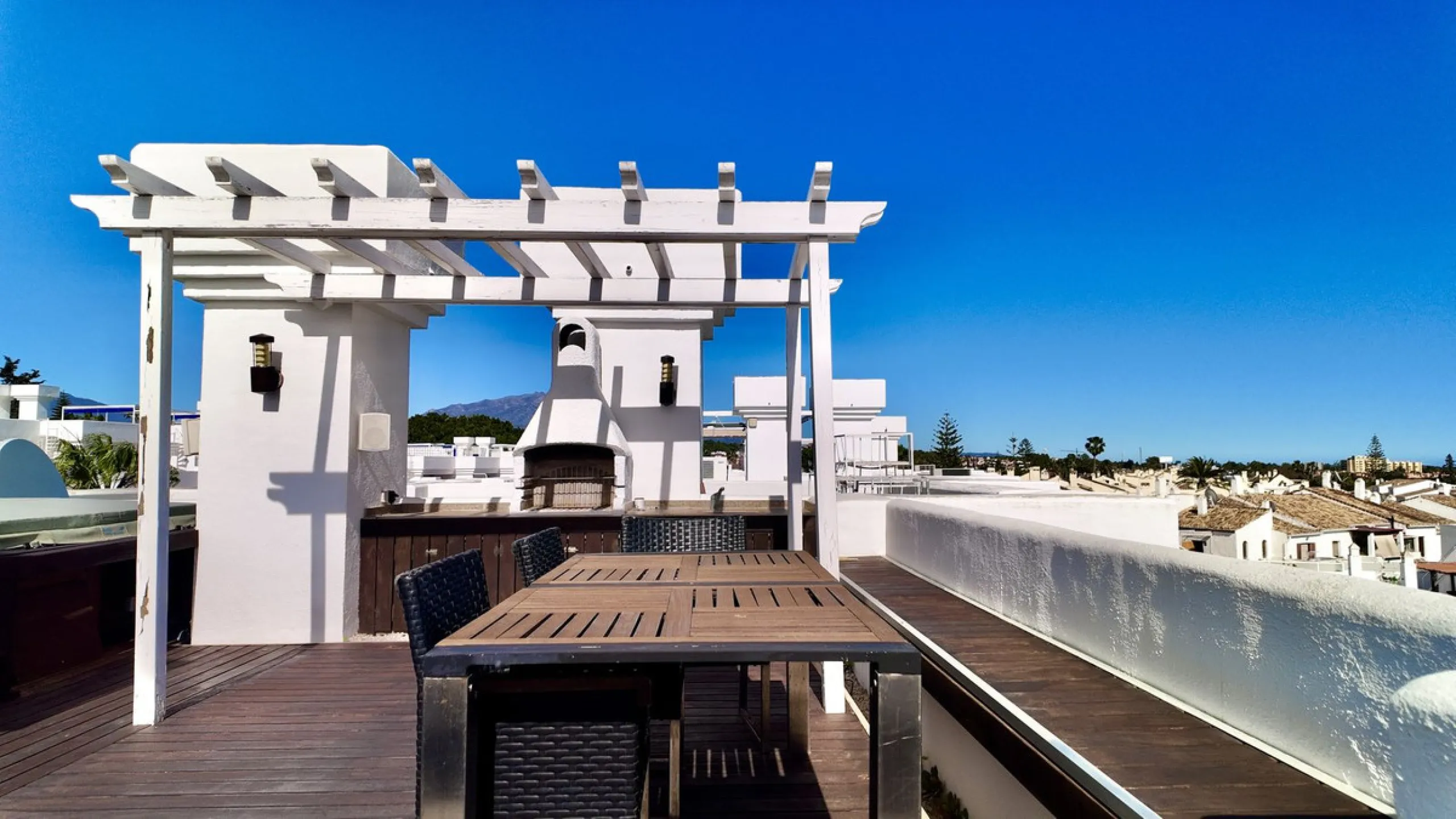 A fully renovated duplex penthouse with panoramic sea views, La Concha and Gibraltar for under €400,000 is a rare opportunity in Marbella.