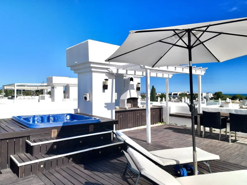 A fully renovated duplex penthouse with panoramic sea views, La Concha and Gibraltar for under €400,000 is a rare opportunity in Marbella.