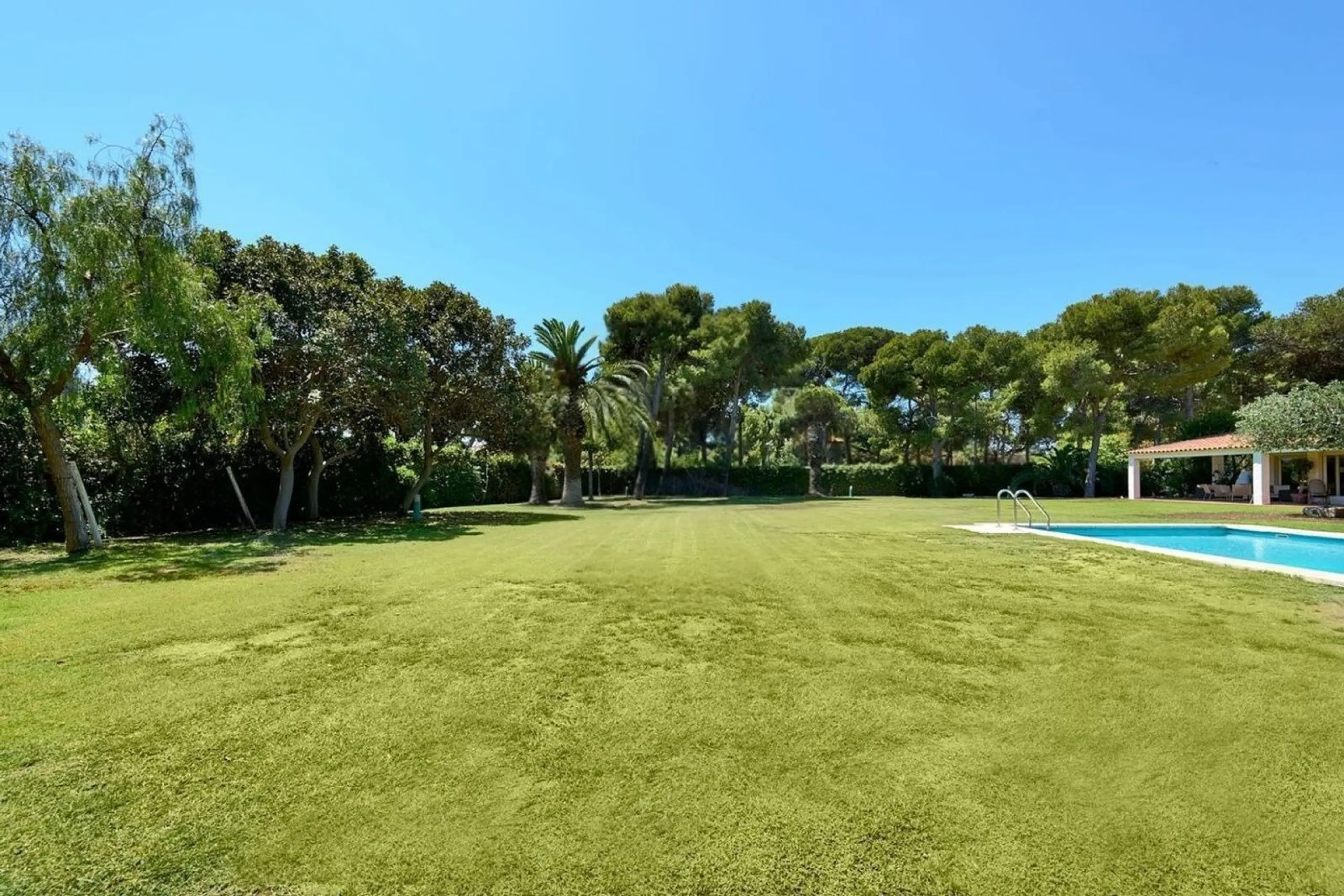 Exklusives Neubau-Villaprojekt in luxuriöser Lage in Terramar, Sitges