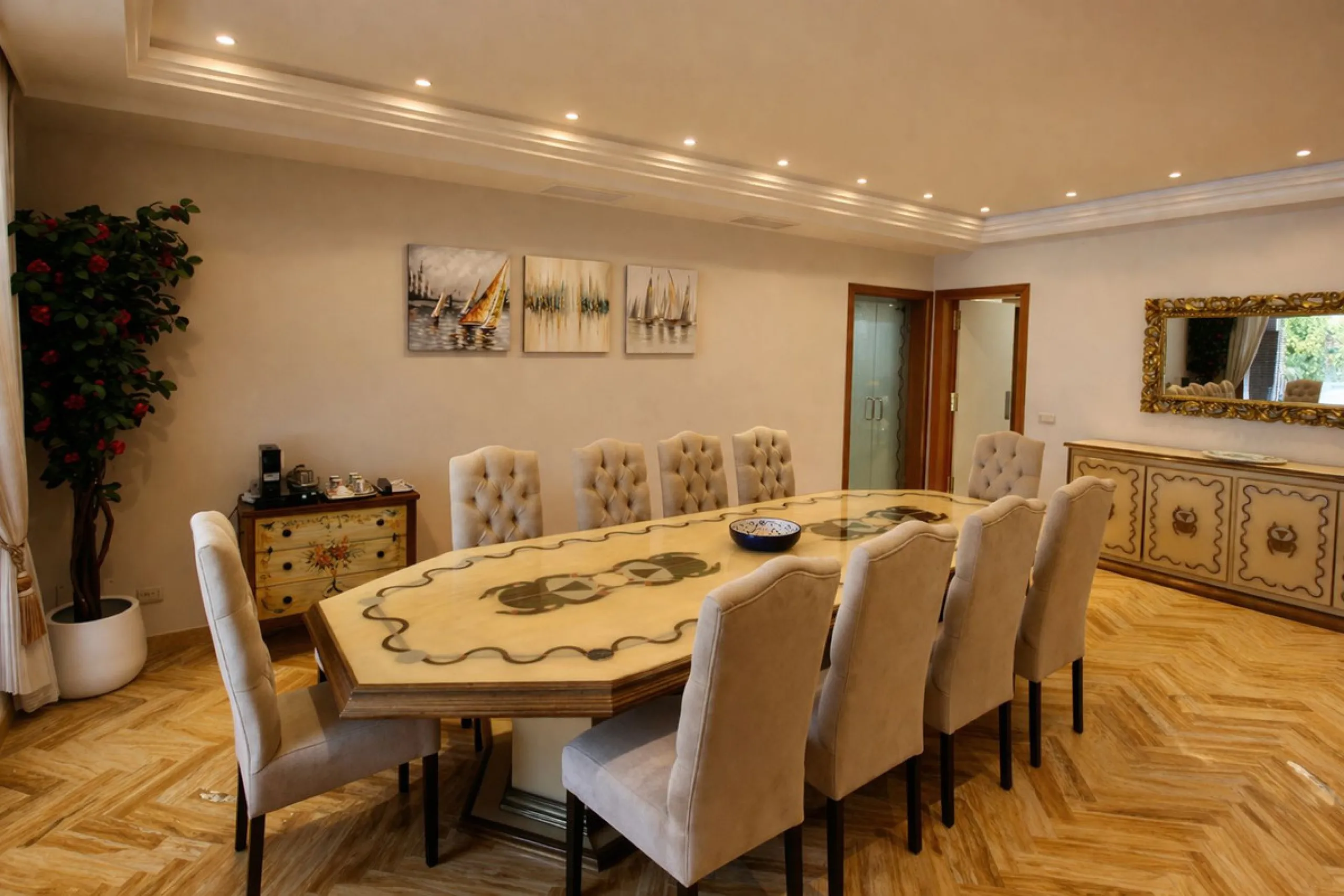 Elegant Marbella Estate on a Prime and Rare Plot — 800 meters Walking Distance to Puerto Banús. Unique Development Opportunity — 4,205m² Plot with Potential for Up to 4 Villas, or Plans for one large villa and separate Guest House, or to knock down and bu