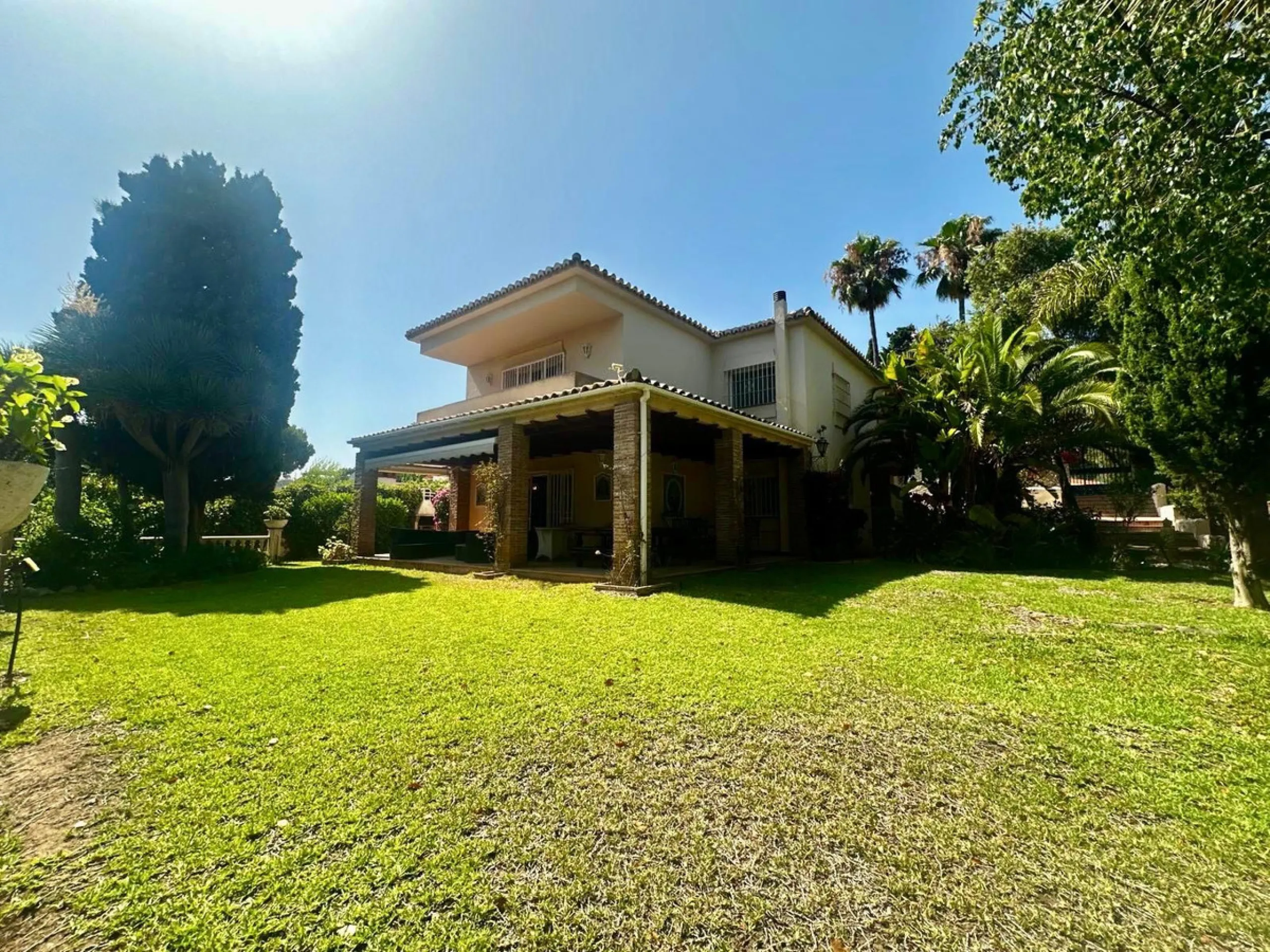 NEW EXCLUSIVE LISTING!!