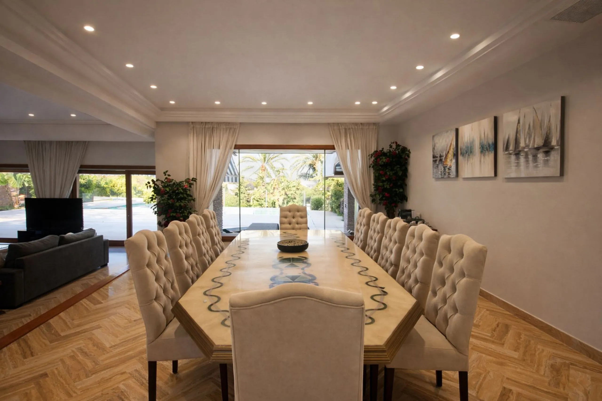 Elegant Marbella Estate on a Prime and Rare Plot — 800 meters Walking Distance to Puerto Banús. Unique Development Opportunity — 4,205m² Plot with Potential for Up to 4 Villas, or Plans for one large villa and separate Guest House, or to knock down and bu