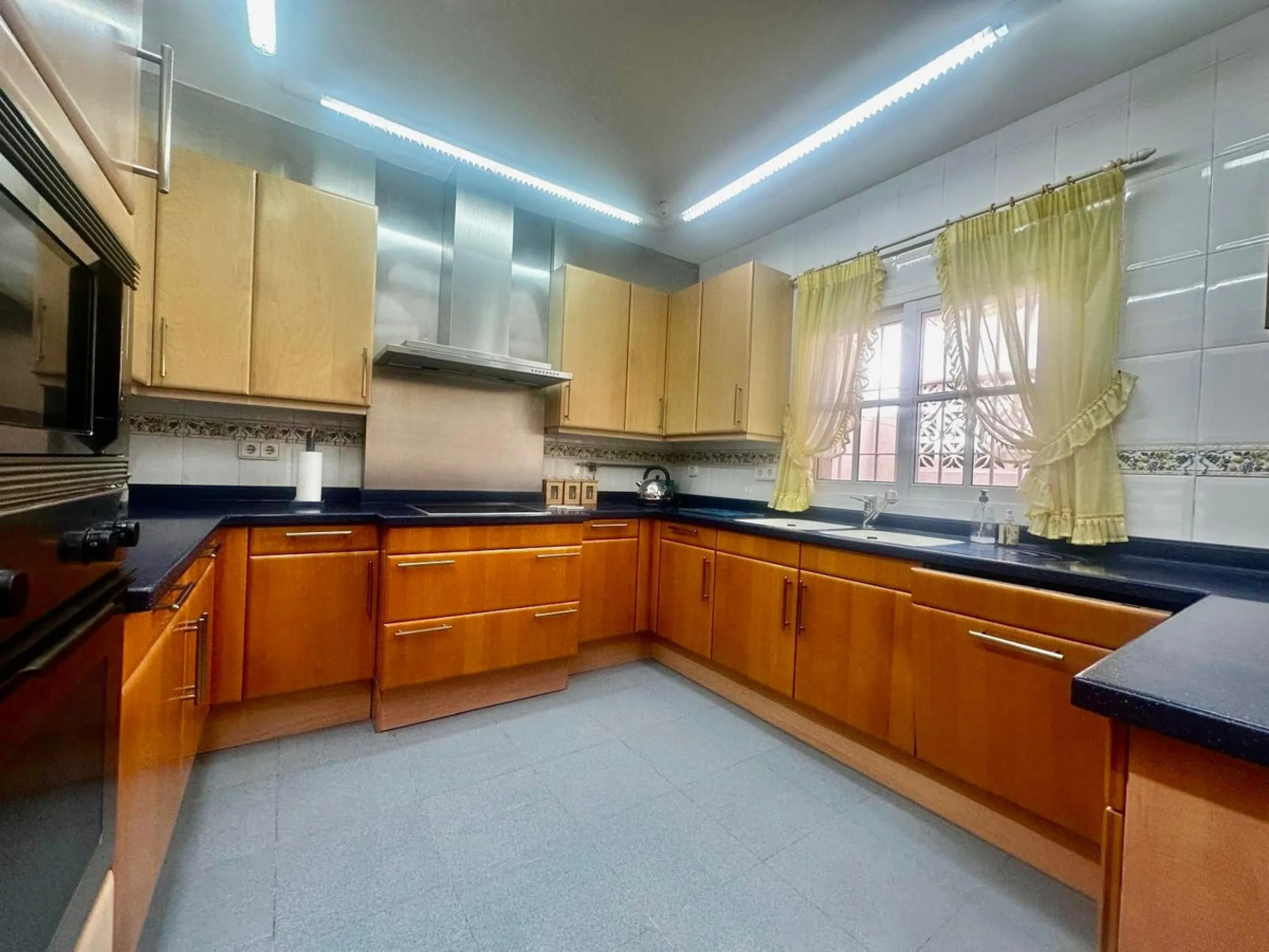 NEW EXCLUSIVE LISTING!!