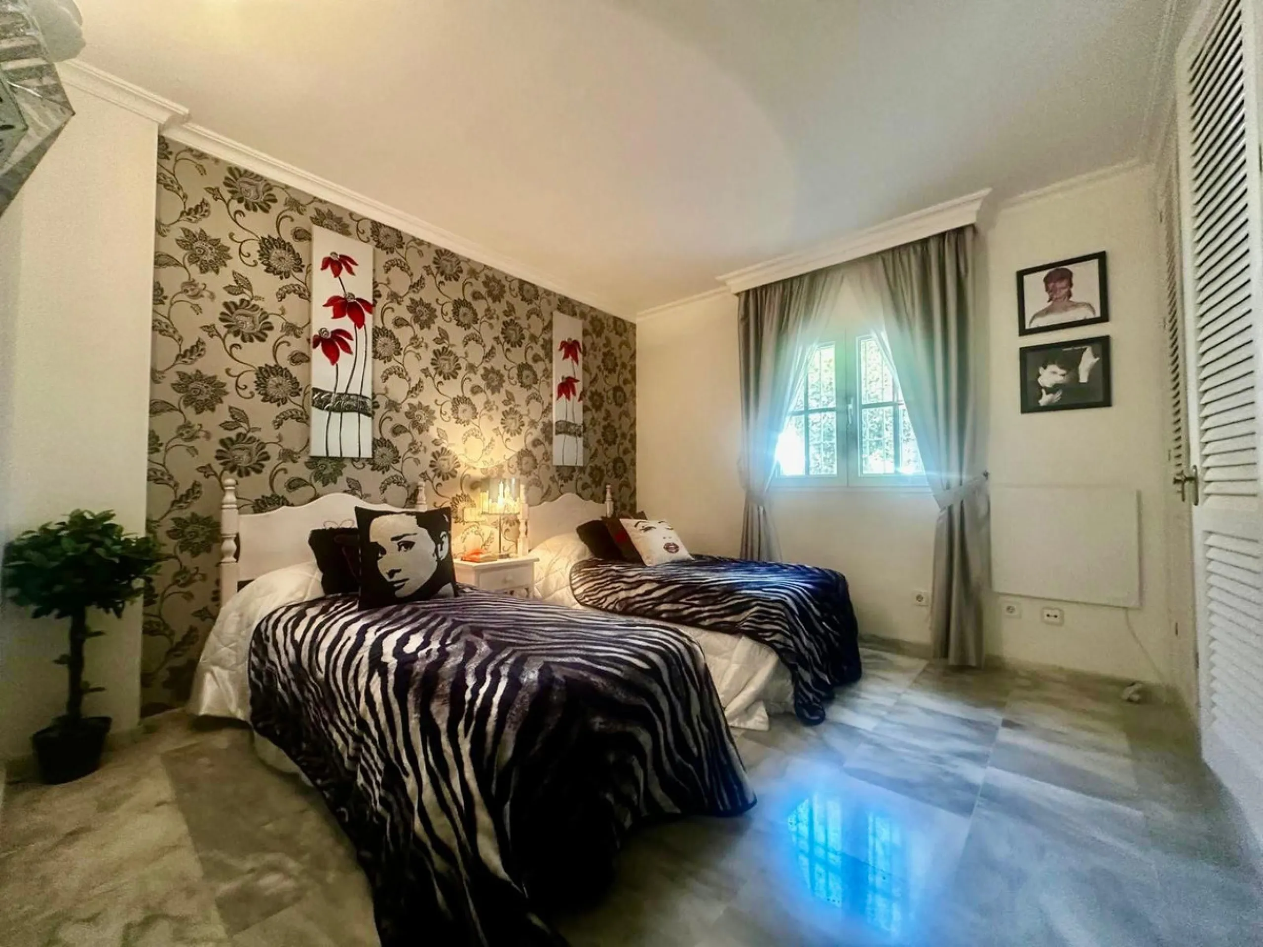 NEW EXCLUSIVE LISTING!!