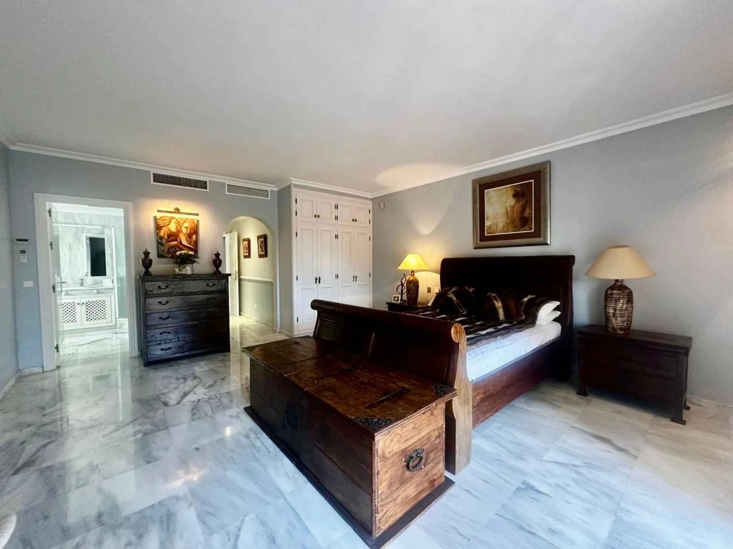 NEW EXCLUSIVE LISTING!!