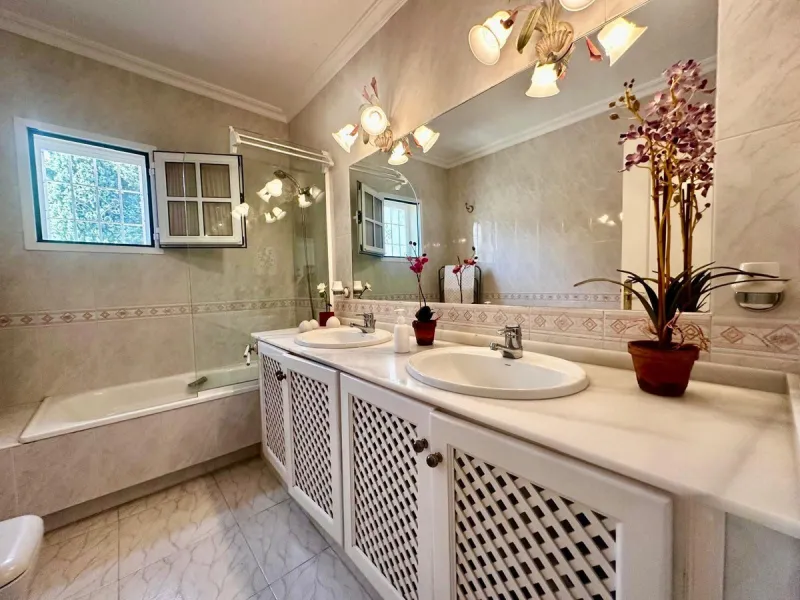 NEW EXCLUSIVE LISTING!!
