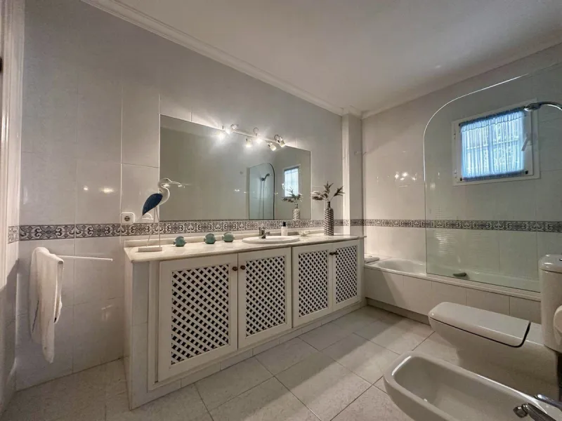 NEW EXCLUSIVE LISTING!!