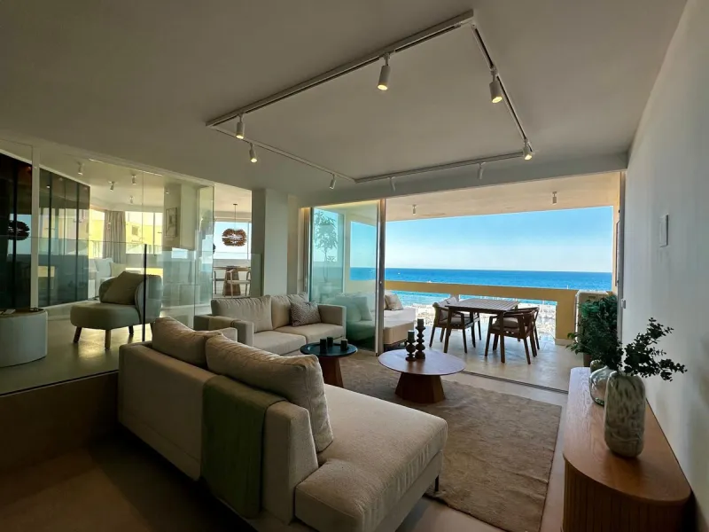Apartment - Top Floor Apartment в продаже в Marbella, Málaga. В доме 3 спален и 2 ванных комнат. Площадь дома 152 м²